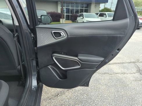Used 2024 Kia Soul LX w/ Option Group 015 FWD image 29