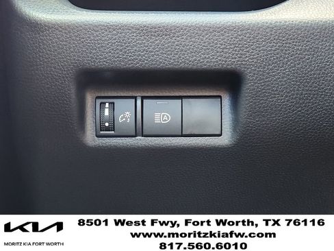 Used 2025 Toyota RAV4 LE AWD/4WD image 21