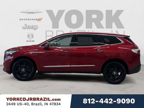 Used 2023 Buick Enclave Essence w/ Sport Touring Edition FWD image 2