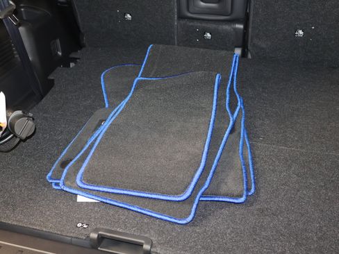 Used 2024 Mitsubishi Outlander SEL image 50