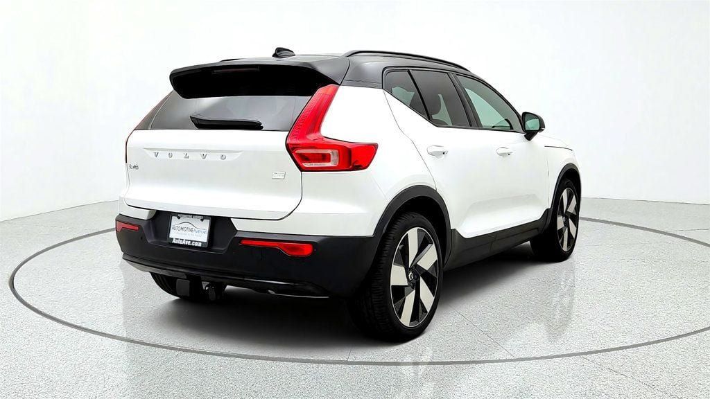 Used 2023 Volvo XC40 Recharge Ultimate AWD/4WD image 5