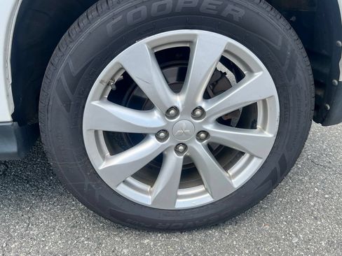 Used 2015 Mitsubishi Outlander Sport ES FWD image 10