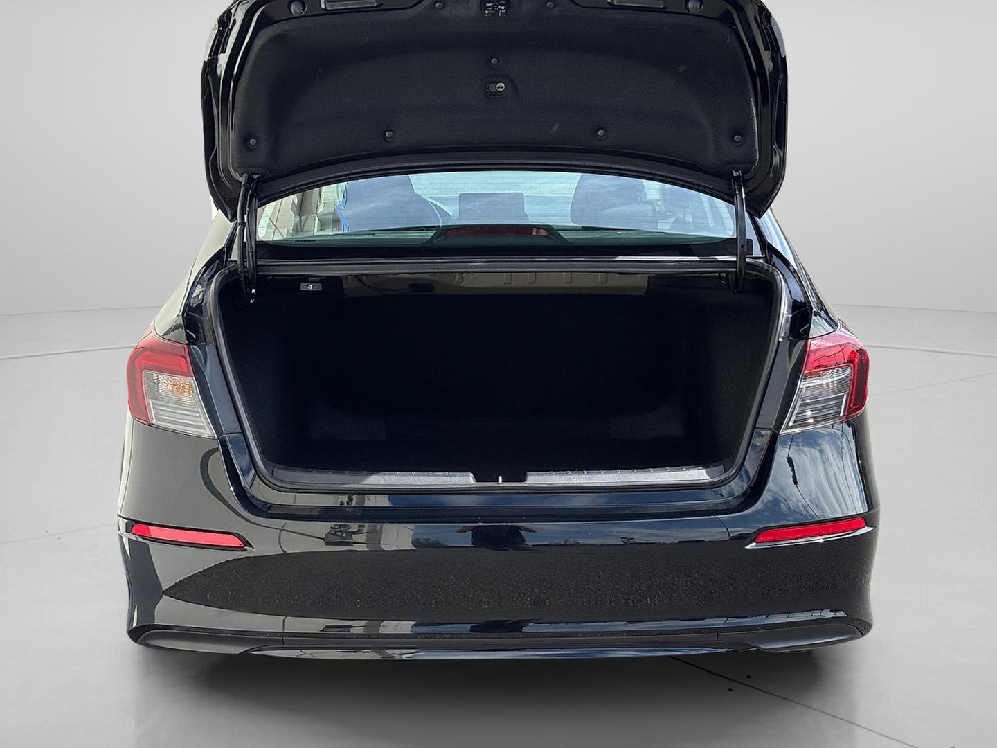 Certified 2025 Honda Civic LX image 5
