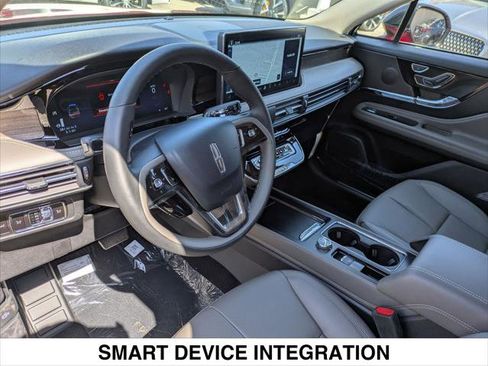 New 2025 Lincoln Corsair Reserve image 8