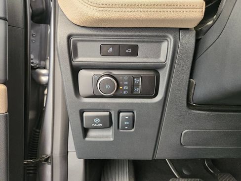 Used 2024 Ford Expedition Limited AWD/4WD image 21