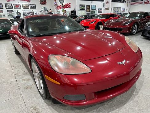 Used 2012 Chevrolet Corvette Coupe w/ 2LT Preferred Equipment Group image 4