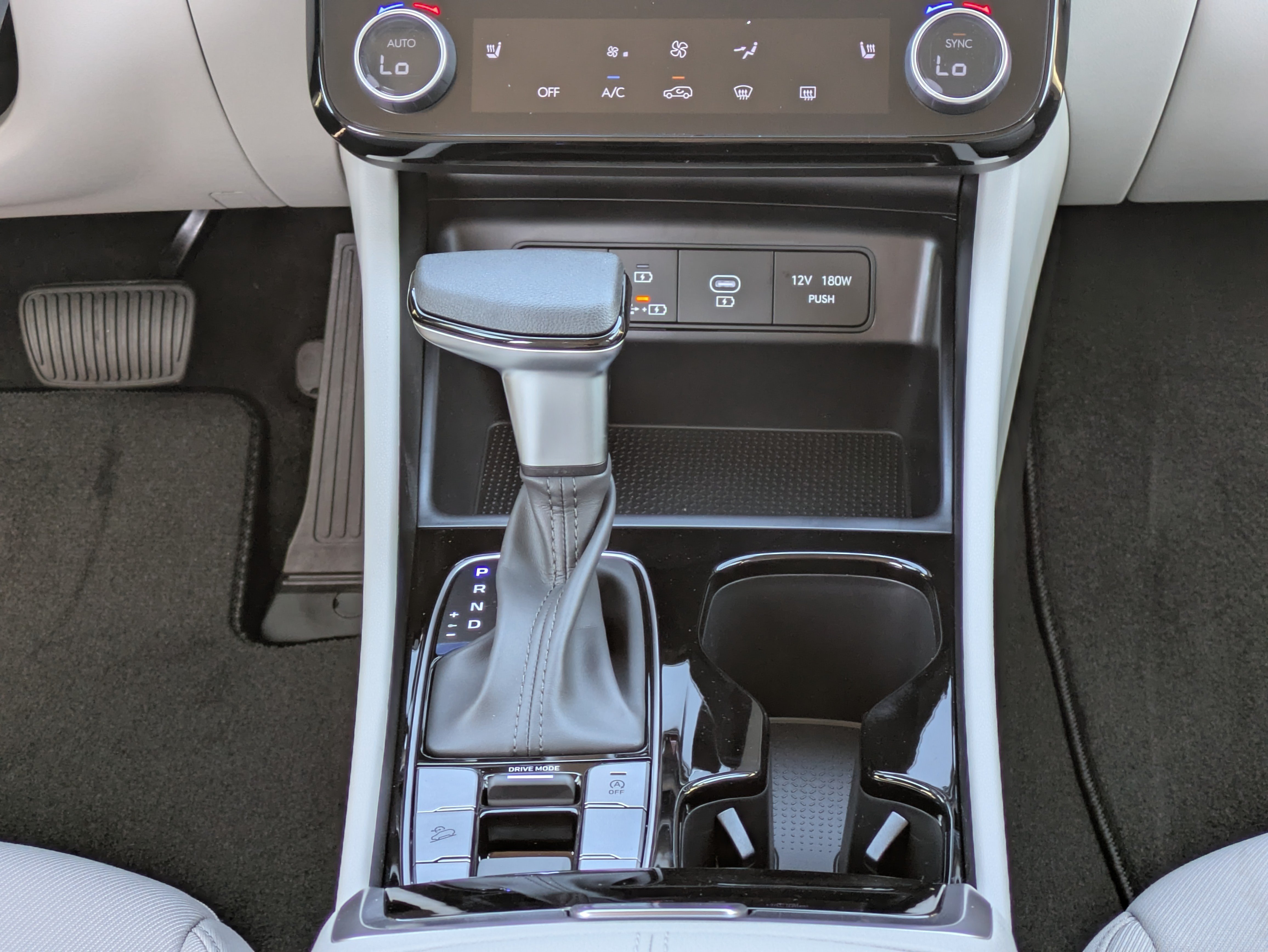 New 2026 Hyundai Tucson SEL FWD image 17