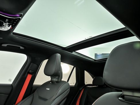 Used 2024 Mercedes-Benz GLC 43 AMG 4MATIC image 23