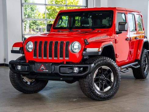 Used 2020 Jeep Wrangler Unlimited Rubicon w/ Dual Top Group image 2