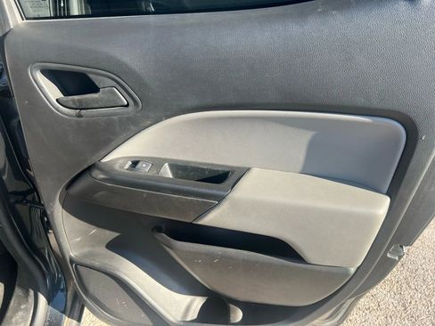 Used 2018 Chevrolet Colorado W/T w/ WT Convenience Package image 24