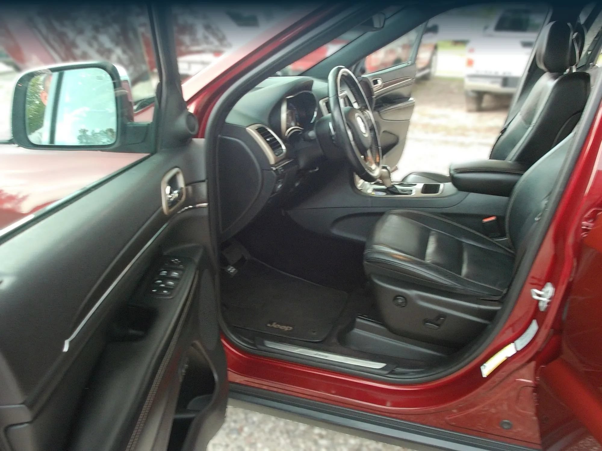 Used 2017 Jeep Grand Cherokee Limited RWD image 11