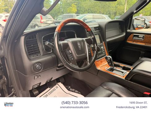 Used 2015 Lincoln Navigator L 4WD image 13