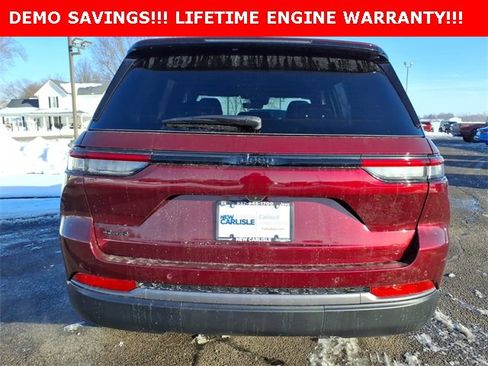 New 2026 Jeep Grand Cherokee Altitude image 6