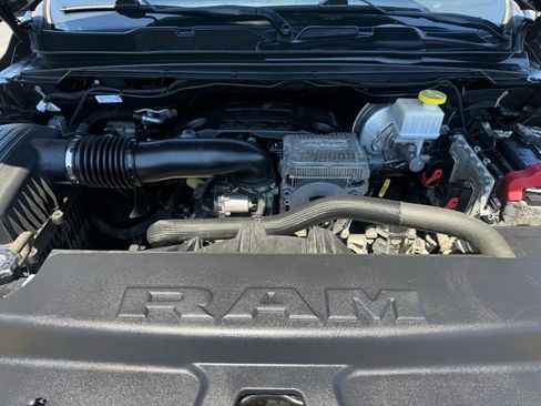 Used 2019 RAM 1500 Laramie AWD/4WD image 63