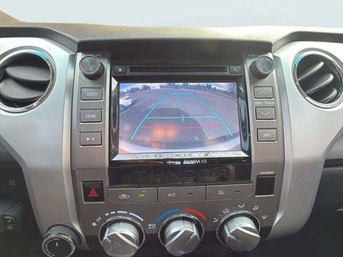 Used 2015 Toyota Tundra SR5 image 11