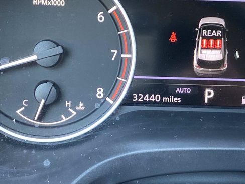 Used 2023 Nissan Rogue S AWD/4WD image 28