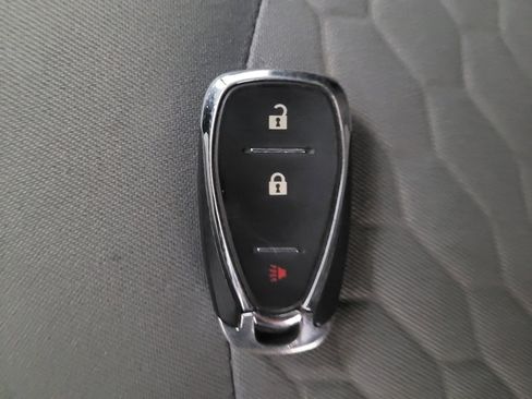 Used 2019 Chevrolet Equinox LS FWD image 32