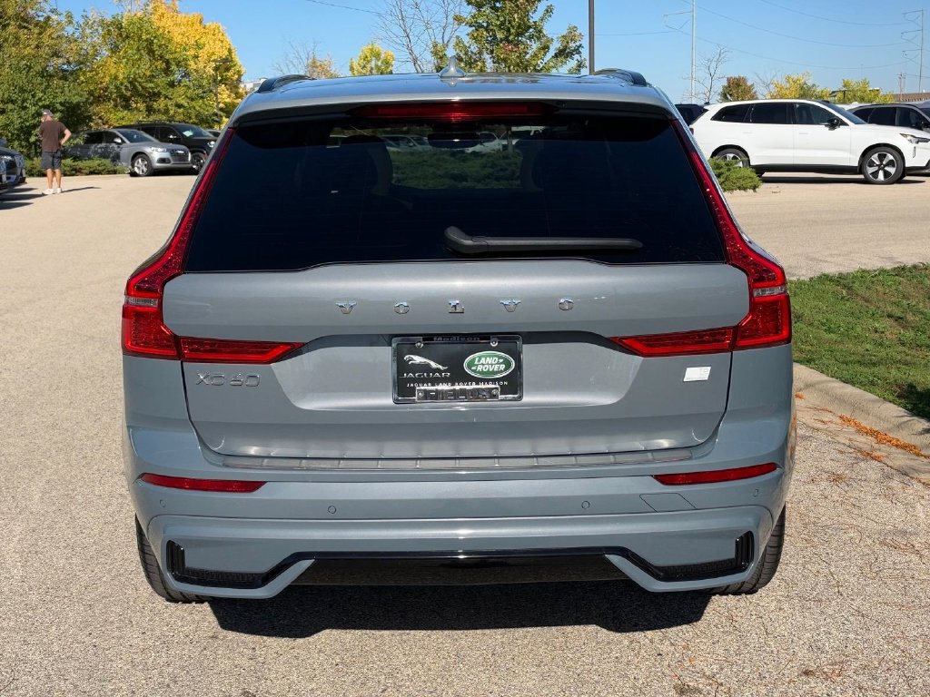 Certified 2024 Volvo XC60 T8 Ultimate w/ Protection Package Premier AWD/4WD image 3