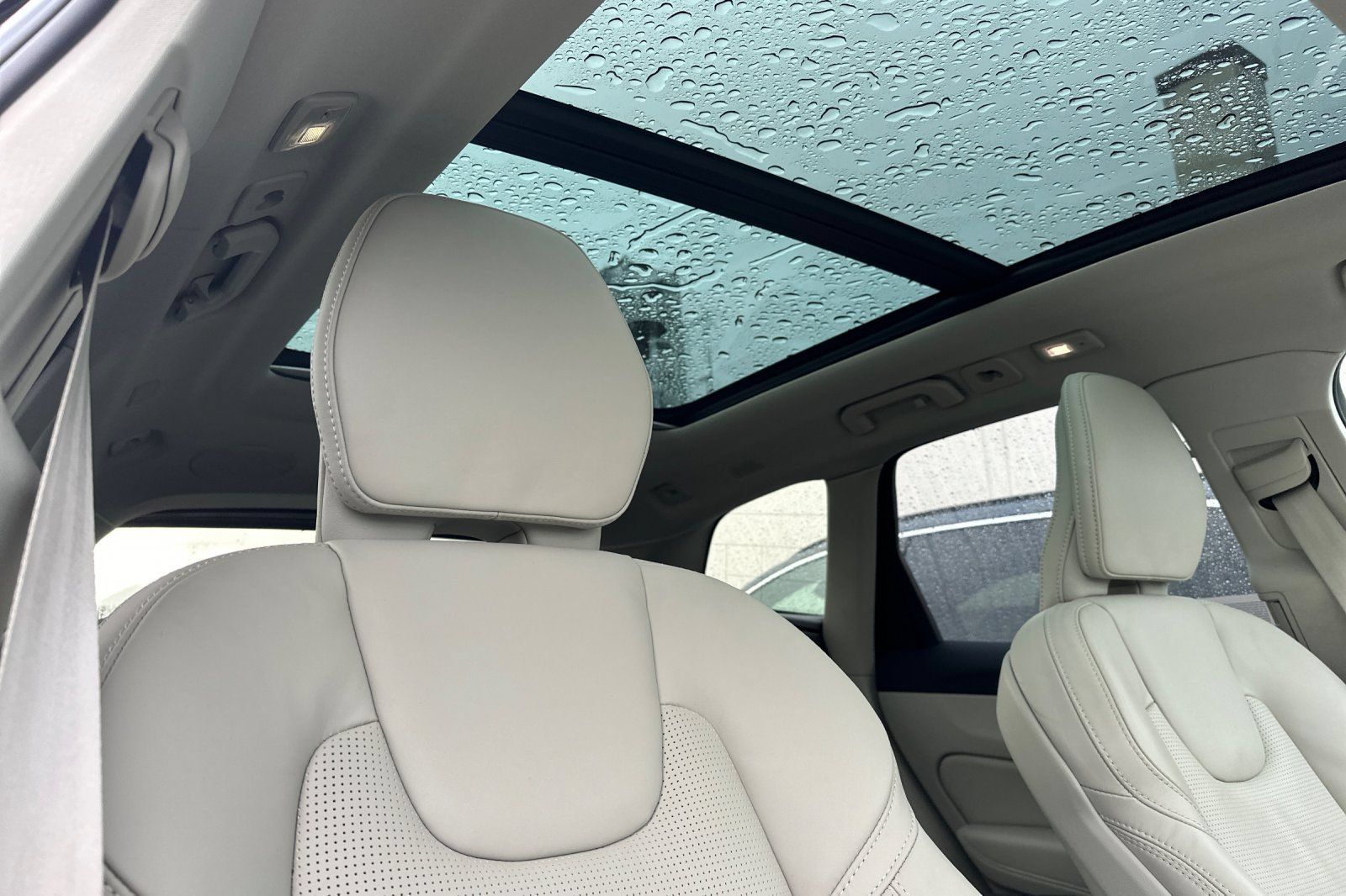 Used 2020 Volvo XC90 T8 Momentum w/ Protection Package AWD/4WD image 19