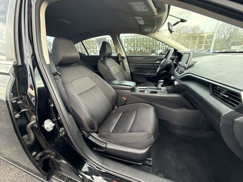 Used 2019 Nissan Altima 2.5 S FWD image 23