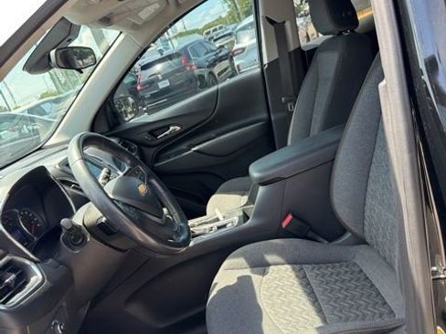 Used 2022 Chevrolet Equinox LT FWD image 11