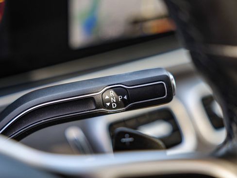 Used 2021 Mercedes-Benz GLE 350 4MATIC image 14