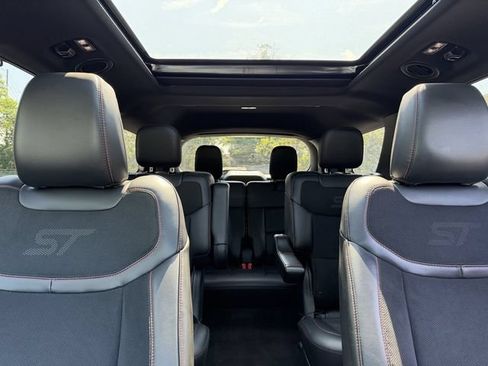 Used 2025 Ford Explorer ST AWD/4WD image 25