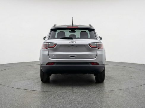 Used 2025 Jeep Compass Limited AWD/4WD image 7