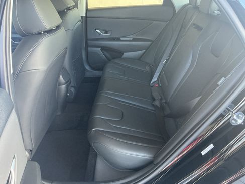 New 2026 Hyundai Elantra Limited FWD image 12