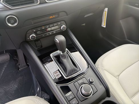 New 2025 MAZDA CX-5 AWD 2.5 S w/ Preferred Package image 17