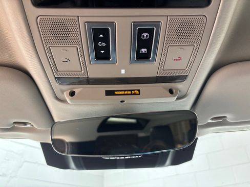Used 2023 Land Rover Defender 90 S AWD/4WD image 12