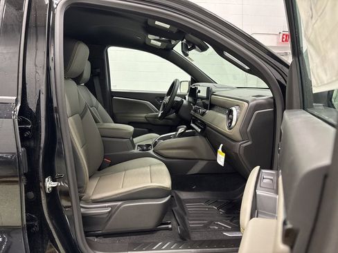 New 2026 Chevrolet Colorado ZR2 w/ Technology Package image 35