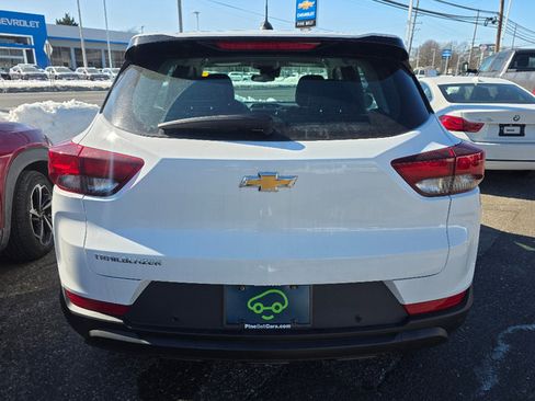 Used 2021 Chevrolet TrailBlazer LS image 4