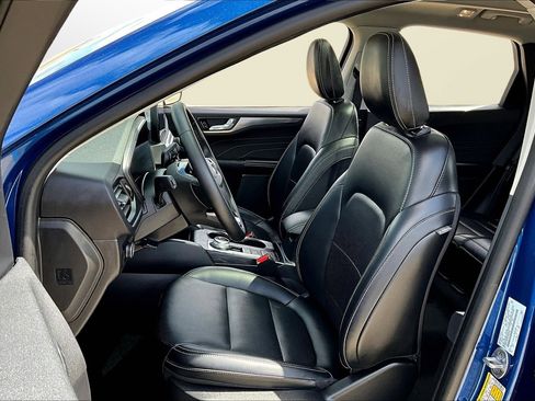 Used 2022 Ford Escape Titanium w/ Class II Trailer Tow Package image 16