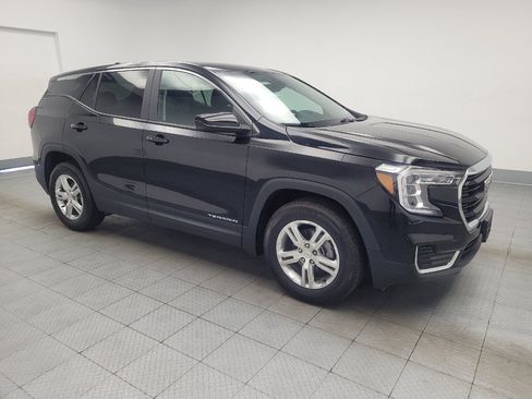 Used 2024 GMC Terrain SLE FWD image 11