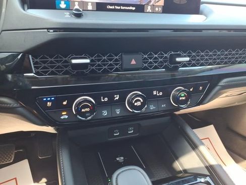 Used 2025 Honda Accord Touring image 18