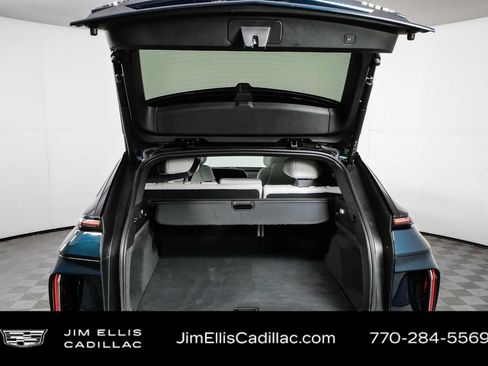 Used 2025 Cadillac Lyriq Luxury AWD/4WD image 31
