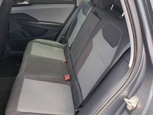 Certified 2023 Volkswagen Taos S FWD image 15