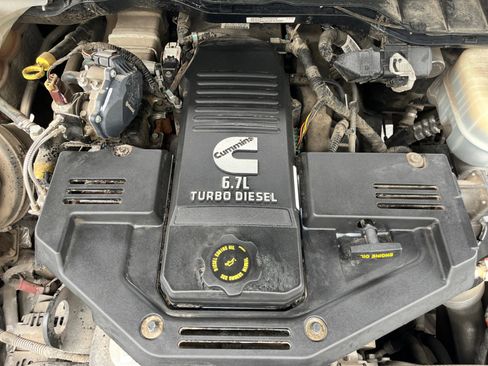 Used 2017 RAM 2500 Laramie image 31