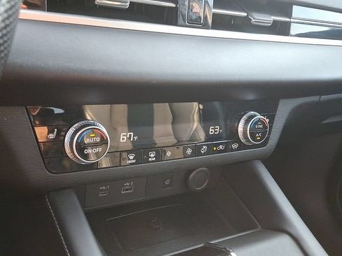 Used 2022 Mitsubishi Outlander SE AWD/4WD image 16