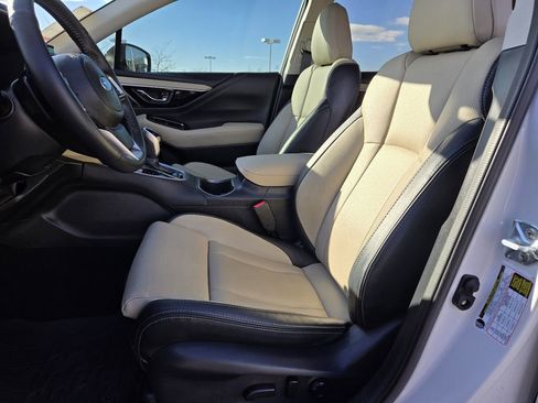 Used 2025 Subaru Outback Limited image 4