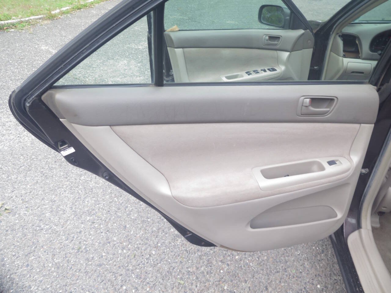 Used 2002 Toyota Camry SE FWD image 25