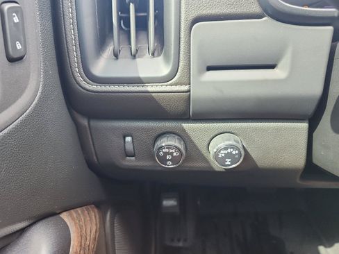 Used 2022 GMC Canyon Denali AWD/4WD image 21