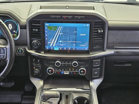 Used 2021 Ford F150 Platinum w/ FX4 Off-Road Package AWD/4WD image 19