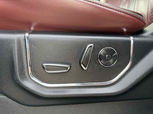 Used 2018 Ford F150 Platinum w/ Technology Package AWD/4WD image 27