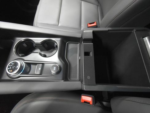 New 2026 Ford Explorer Active image 17