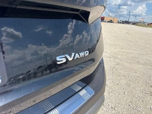 Used 2023 Nissan Rogue SV AWD/4WD image 8