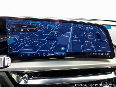 New 2025 Cadillac Lyriq Luxury image 17