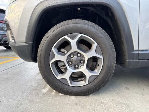 Used 2022 Jeep Compass Trailhawk w/ Trailhawk Elite Group AWD/4WD image 4