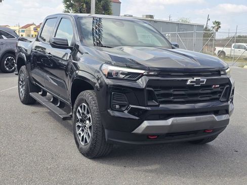 Used 2023 Chevrolet Colorado Z71 w/ Advanced Trailering Package image 3